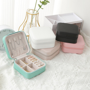 Manufacturers direct sales of new jewelry storage box white travel portable leather jewelry box jewelry packaging box with logo