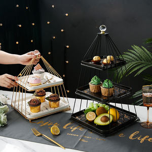 Yeni satış lüks altın depolama rafı tatlı kek ekran demir kuş kafesi üçgen kek standı - Product Image 2