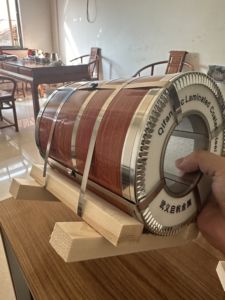 Tôle de toiture <span class=keywords><strong>ondulée</strong></span> laminée à chaud JIS ASTM, tôle d'acier, film <span class=keywords><strong>PVC</strong></span>, motif bois, toucher tactile, <span class=keywords><strong>plaque</strong></span> de construction, soudage, découpe - Product Image 4