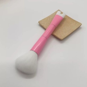 แปรงสองหัวสำหรับปัดแก้มและคอนทัวร์จมูก รูปทรงตัวยู สีดำชมพู - Product Image 4