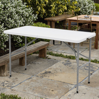 Table pliante portable moderne en plastique de 1,2 m, mobilier d'extérieur léger en plastique pour la salle à manger de la cour, les parcs et les hôtels