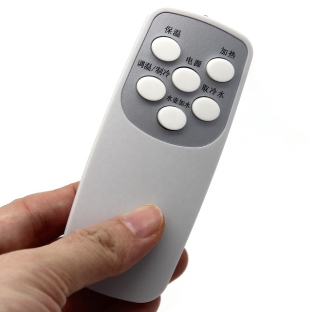 Customized Silicone Button Rolling Code Automatic IR Remote Control 1-6 Keys Small Handheld Fan Controller with Custom Service