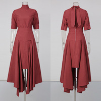 Ensemble élégant jupe longue irrégulière bordeaux et haut à col montant à manches courtes, cintré à la taille, pour femme, idéal pour les soirées, deux pièces, vente en gros