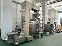 Petite Ensacheuse Verticale Automatique pour Biscuits, Corn Puff et Chips, avec injection d'azote et haute précision, pour sachets en film alimentaire et produits chimiques