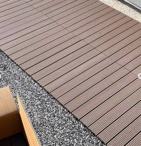 Piastrelle per Esterni 60*30cm ad Incastro Fai-da-Te in WPC Composito Legno-Plastica per Patio e Tetto - Product Image 4