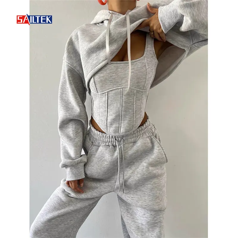 2024 nuovo arrivo set di tuta da donna di alta qualità logo personalizzato casual 3 pezzi felpa con cappuccio e pantaloni da jogger set da donna