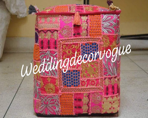 Vente en gros pouf traditionnel indien pouf pied tabouret produit de haute qualité à grand prix - Product Image 1