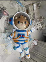 Sculpture d'astronaute lumineuse en résine et fibre de verre sur mesure, taille réelle