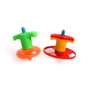 La maggior parte dei Popolari di Plastica Mini Di Natale Avvolgimento Spinning Top Giocattolo Per I Bambini