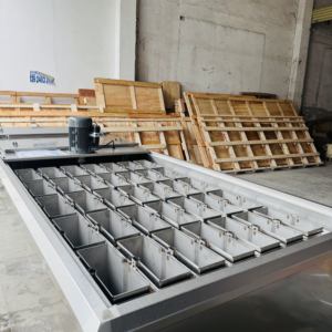 औद्योगिक 2 टन ब्लॉक आइस मशीन 2000 किलो/24 घंटे बर्फ ब्लॉक निर्माता मछली शीतलन और बर्फ संयंत्र के लिए - Product Image 3