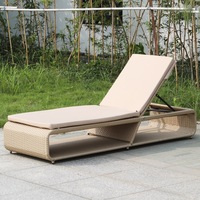 Chaise longue de jardin en teck MORE DESIGN pour piscine, hôtel, resort, loisirs, plage, chaise longue de plage