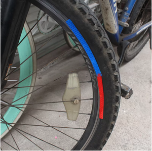 Adhésif Réfléchissant Autocollants <span class=keywords><strong>Réflecteur</strong></span> de Corps de <span class=keywords><strong>Vélo</strong></span> Adhésif Extérieur Super Collant Auto-Adhésif Rubans d'Avertissement de Sécurité <span class=keywords><strong>pour</strong></span> <span class=keywords><strong>Vélo</strong></span> - Product Image 2