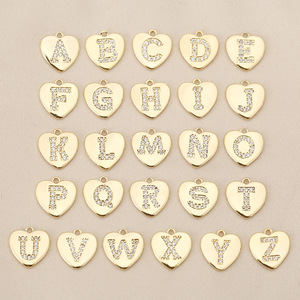 Ciondoli Personalizzati <span class=keywords><strong>a</strong></span> Cuore in Moissanite con Lettere Grandi di Lusso L J <span class=keywords><strong>R</strong></span> D 2 Lettere per Bracciali e Borse - Produttori OEM Personalizzabili - Product Image 1