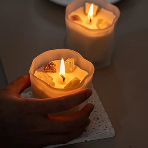 Vela Aromática de Cristal Mate Irregular Estilo Ins, Vela de Lujo con Caja de Regalo para Damas de Honor, Bodas, Cumpleaños - Product Image 4