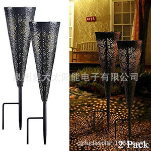 Lampe solaire de jardin en forme de cône, lampe LED d'extérieur pour pelouse avec panneau solaire, résistante à l'eau, design portable - Product Image 4