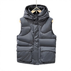 Chaleco Acolchado con Capucha para Hombre, Color Sólido, Poliéster, Cortavientos, Invierno, Sin Mangas, con Bolsillos, Cierre de Cremallera y Botones, Estilo Puffer - Product Image 5