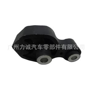 Supports moteur KR14-39-040A pour Mazda CX-5 modèles 2011-2019 et CX-4 modèles 2015-2020, état d'occasion, caoutchouc, pour véhicules 4x4 - Product Image 1