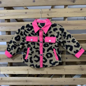 Modisch spät Leopard Teddy Shacket Neon Pink Mama und ich Kuh Print Gepard Mantel Baby Mom Jacke