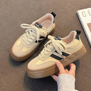 Chaussures de sport rétro pour femmes à semelle épaisse, style allemand, avec empeigne en cuir, collection automne, durables, style universitaire, pour loisirs et sport - Product Image 6