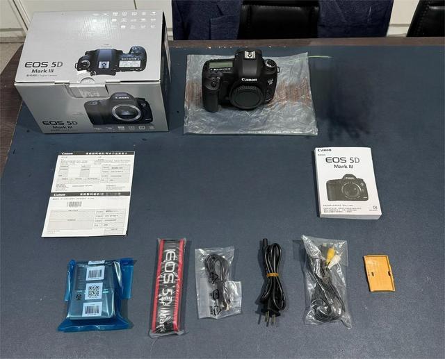 Wholesale Digital Camera Lens 5D Mark III CMOS DIGIC4 Digital Image Processor Full Frame Camera