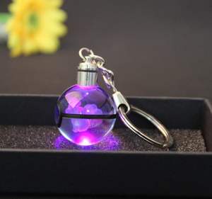 พวงกุญแจโปเกบอลคริสตัล 3 มิติ สำหรับเกมโปเกมอนโก พลัส ของขวัญส่งเสริมการขาย พวงกุญแจคริสตัลโปเกบอล - Product Image 5