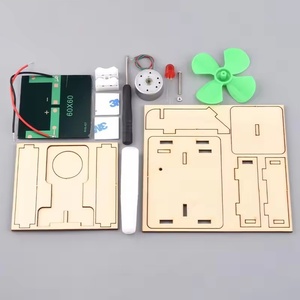 Ventilateur <span class=keywords><strong>solaire</strong></span> 2-en-1 et générateur éolien pour voitures - Projet scientifique créatif DIY pour les élèves du primaire et du collège - Product Image 1