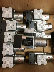 Solenoide de Alta Calidad R901445100 5-4WE10J5X/EG110N9K4/M R901339894 5-4WE10Y5X/EG24N9K4/M - Product Image 4
