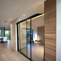 Ventanas de Aluminio con Diseño de Esquina, Ventanas Extra Luminosas con Vista al Jardín