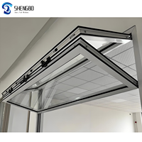 Écran de fenêtre pliant moderne à commande électrique pour la cuisine extérieure de l'hôtel, le sous-sol et la villa utilisent une persienne verticale