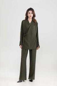 Mode modeste pour femmes musulmanes, ensemble coordonné, tunique à nouer sur le côté et pantalon droit, personnalisable - Product Image 5