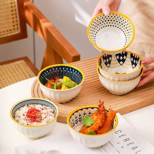 Ciotola per riso in ceramica da 4,5 pollici con design <span class=keywords><strong>a</strong></span> rilievo in stile scandinavo, una ciotola creativa e unica per uso domestico. - Product Image 2
