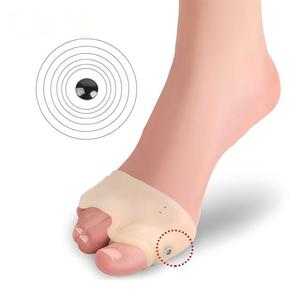 Correcteur d'hallux valgus en silicone souple et élastique, avec thérapie magnétique, amortissant les chocs, coussinet d'avant-pied rehausseur de hauteur, amovible pour usage quotidien - Product Image 1