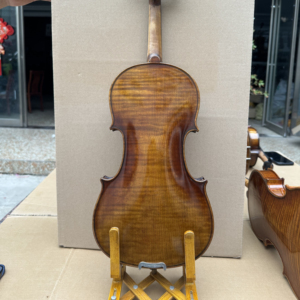 4/4 , 1/2 ,3/4 violon fait à la main dos en érable massif table en épicéa pont de cordes en nylon prêt à jouer un son doux - Product Image 1