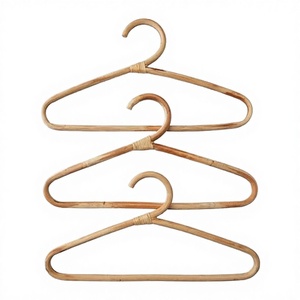 Perchas de Bambú Personalizadas de Primera Calidad con Logotipo, Perchas Delgadas y Duraderas de 15 Pulgadas para Uso en Hoteles, para Niñas - Product Image 2