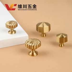 Weichuan Tiradores de Gabinete de Latón Macizo de un Solo Agujero, Manijas Redondas de Lujo Estilo Calabaza para Cajones, Tiradores de Muebles Estilo Nórdico - Product Image 4