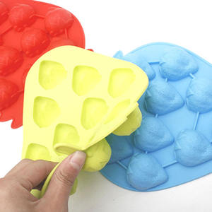 Molde personalizado de silicona <span class=keywords><strong>para</strong></span> golosinas de perro con forma de fresa <span class=keywords><strong>para</strong></span> hacer aperitivos <span class=keywords><strong>para</strong></span> mascotas DIY sabores personalizados moldes <span class=keywords><strong>para</strong></span> aperitivos <span class=keywords><strong>para</strong></span> mascotas - Product Image 3