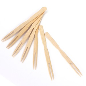 Gran <span class=keywords><strong>oferta</strong></span>, tenedor de madera desechable para frutas, respetuoso con el medio ambiente, juego de cubiertos desechables de bambú de madera de almidón de maíz de plástico personalizado de alta calidad - Product Image 4