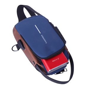 Bolsa Transversal Masculina Multifuncional Antifurto de Grande Capacidade para Esportes ao Ar Livre com USB - Product Image 4