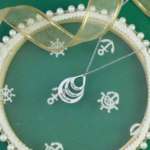 สร้อยคอพร้อมจี้ดีไซน์สุดสวยแบบมีลายปักทำจากเหล็กสองโทน - Product Image 5