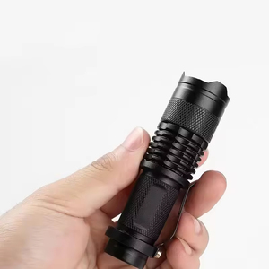 Mini lampe torche portable de sport de plein air, zoom télescopique, éclairage multifonctionnel, alliage d'aluminium noir, durable - Product Image 2