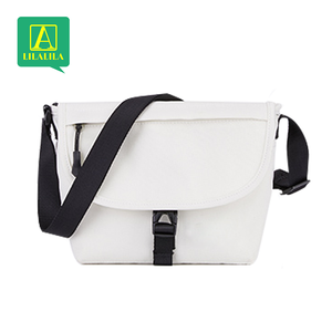Lilalila nouveau <span class=keywords><strong>2023</strong></span> à la mode marque jaune toile femmes une épaule bandoulière sport facteur étudiant hommes personnalité taille sac - Product Image 3