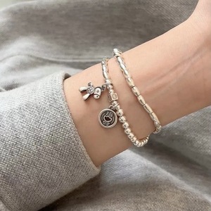 Bracelet à breloques en argent S925 pour femme, élastique, style rétro, motif dessin animé, bijou porte-bonheur - Product Image 1