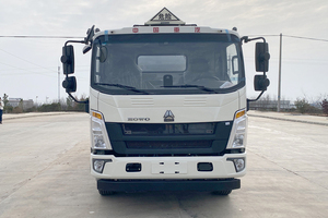 Nouveau camion de transport de carburant 4x2, 9 tonnes, transport de liquides inflammables, capacité du réservoir de 5001 à 10000 litres - Product Image 6