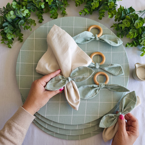 Resin Napkin Rings With Green Fabric <b>Bows</b> Ring Shape Nordic Style Table Decor Eco-Friendly Party Use 4.5cm Width - Product Image 1