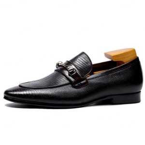 Mocasines Ligeros de Piel Vacuna con Estampado de Camuflaje y Cordones, Zapatos Casuales de Negocios para Hombre, Suela de Goma Antideslizante y Resistente al Desgaste - Product Image 1