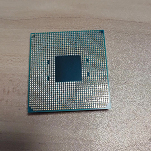 Procesador AMD <span class=keywords><strong>Ryzen</strong></span> <span class=keywords><strong>3</strong></span> <span class=keywords><strong>1200</strong></span> Usado y Desmontado - Product Image 6