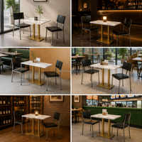 Ensemble de meubles de restaurant bistro, table effet marbre avec base carrée en métal, chaises de salle à manger empilables en cuir PU pour utilisation en café