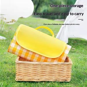 Tapis de pique-nique à carreaux, anti-adhérent au sable et à l'herbe, imperméable, pliable et portable pour le parc, la plage, le camping et les pique-niques - Product Image 2