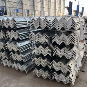 Q235/S235JR Brazo transversal eléctrico de <span class=keywords><strong>hierro</strong></span> angular galvanizado personalizado para poste de línea eléctrica y accesorios de línea de servicios - Product Image 1