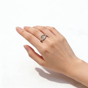 Anillo de compromiso unisex de oro macizo chapado en oro de 10K/14K con diamantes cultivados en laboratorio y circonitas, diseño de racimo, personalizado, bonito, para aniversario, con letras del alfabeto. - Product Image 2